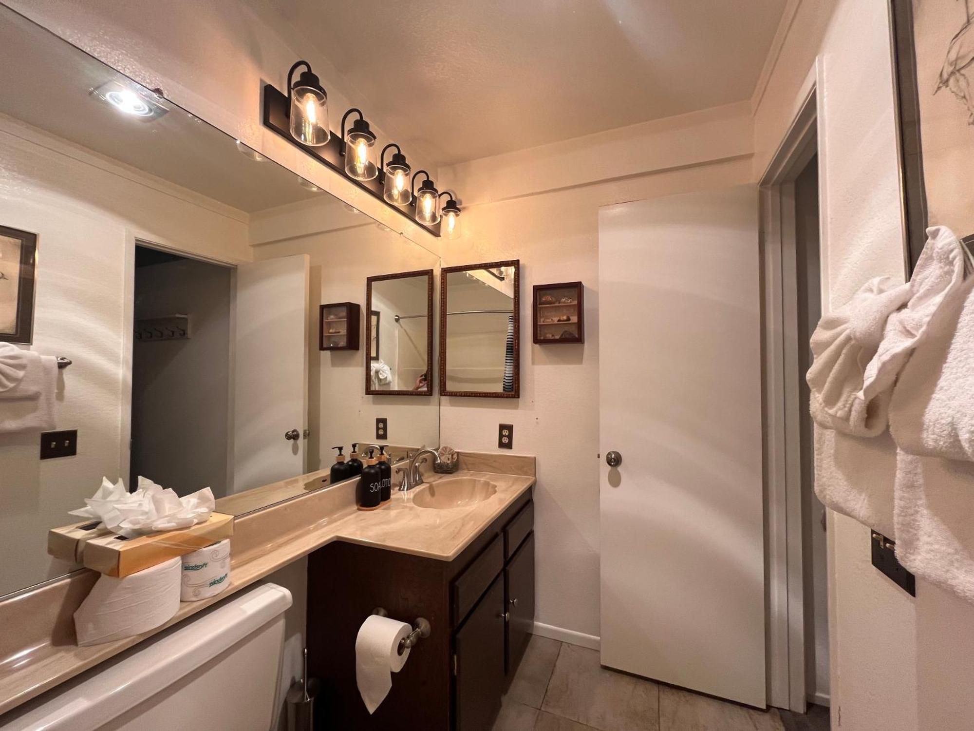 Cozy With Loft At Mammoth & Racquet Club, Hot Tub, Garage, 10 Min Walk To Lifts Mammoth Lakes