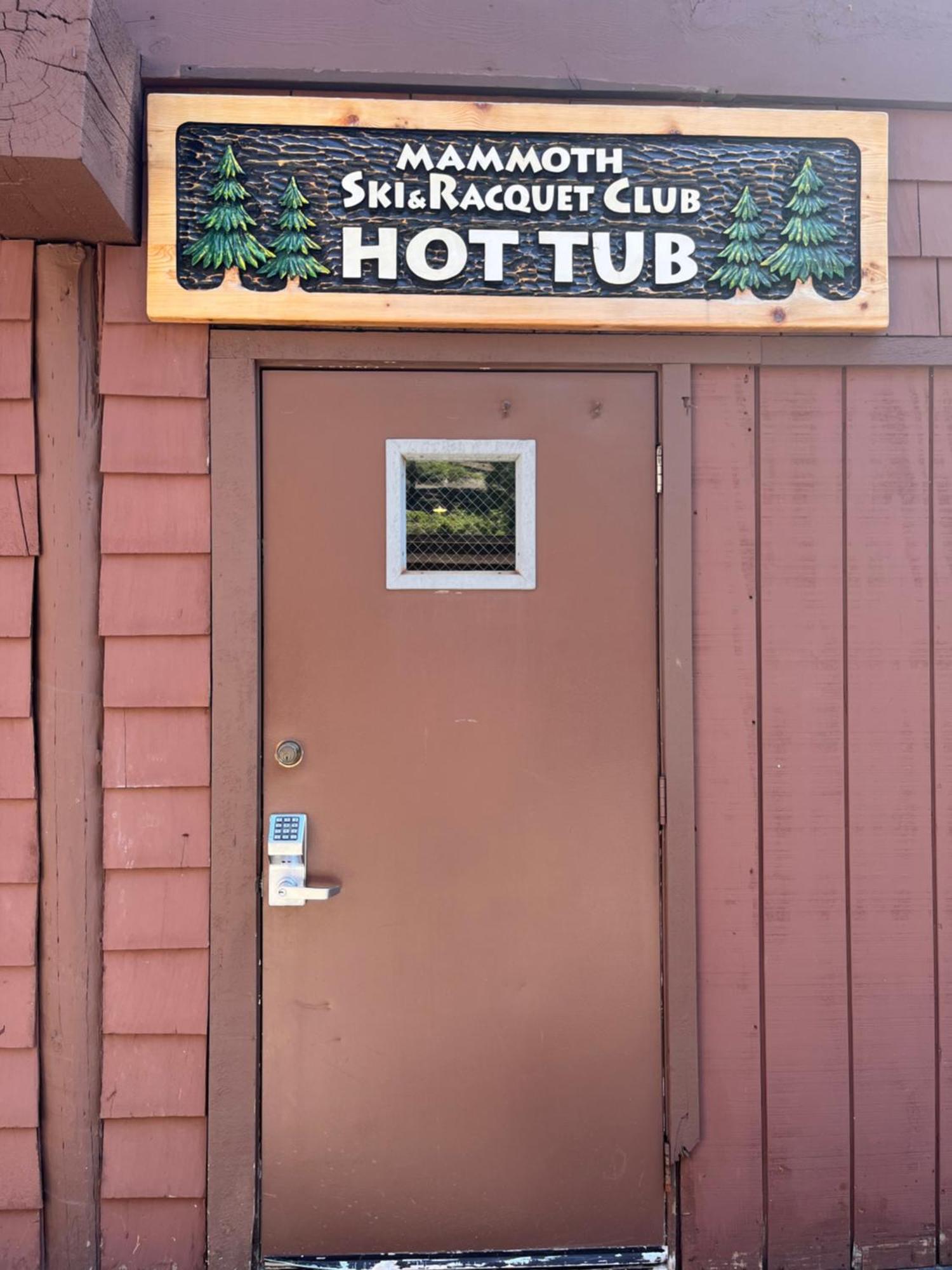 Cozy With Loft At Mammoth & Racquet Club, Hot Tub, Garage, 10 Min Walk To Lifts *