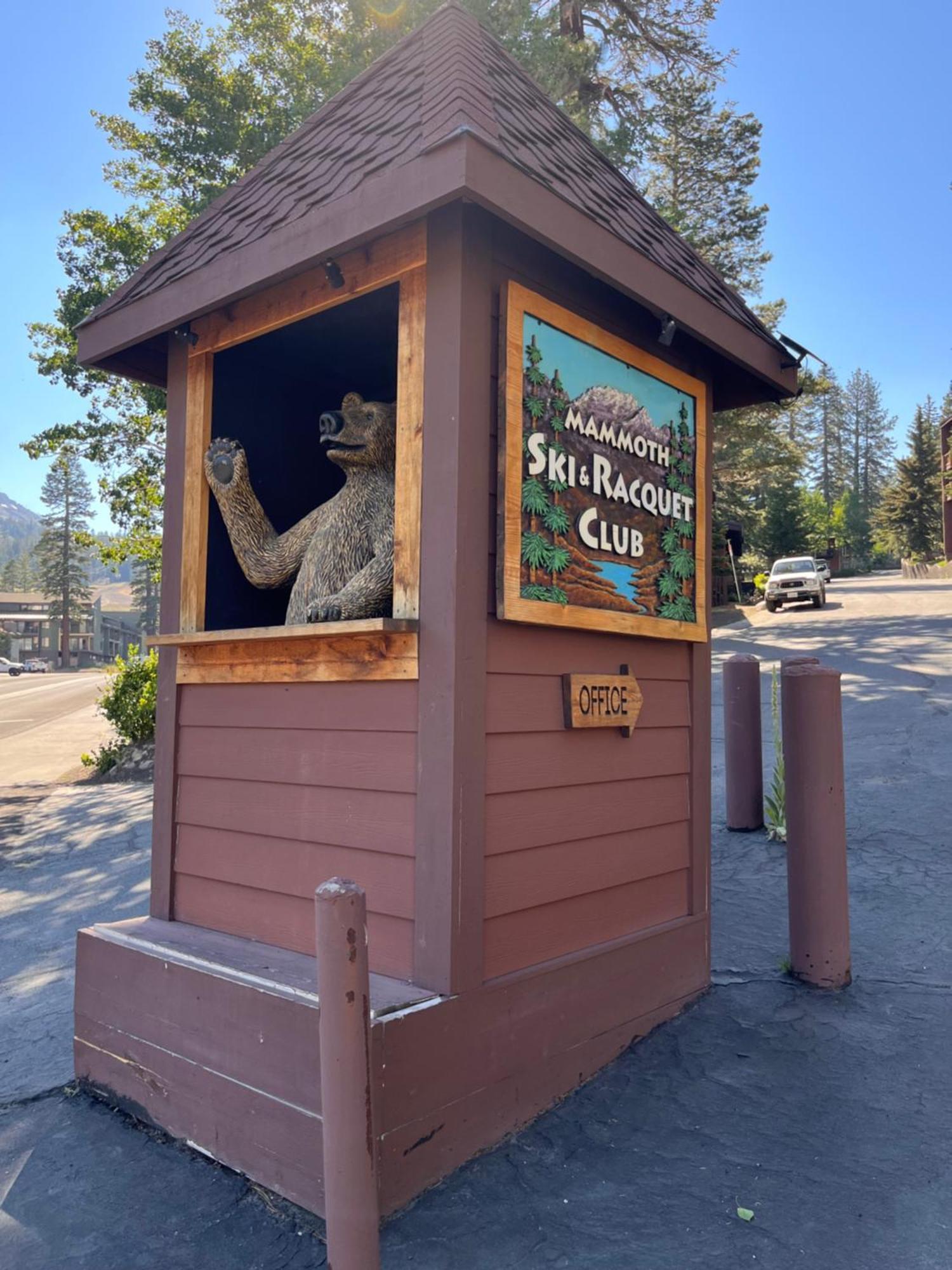 Cozy With Loft At Mammoth & Racquet Club, Hot Tub, Garage, 10 Min Walk To Lifts Apartment *