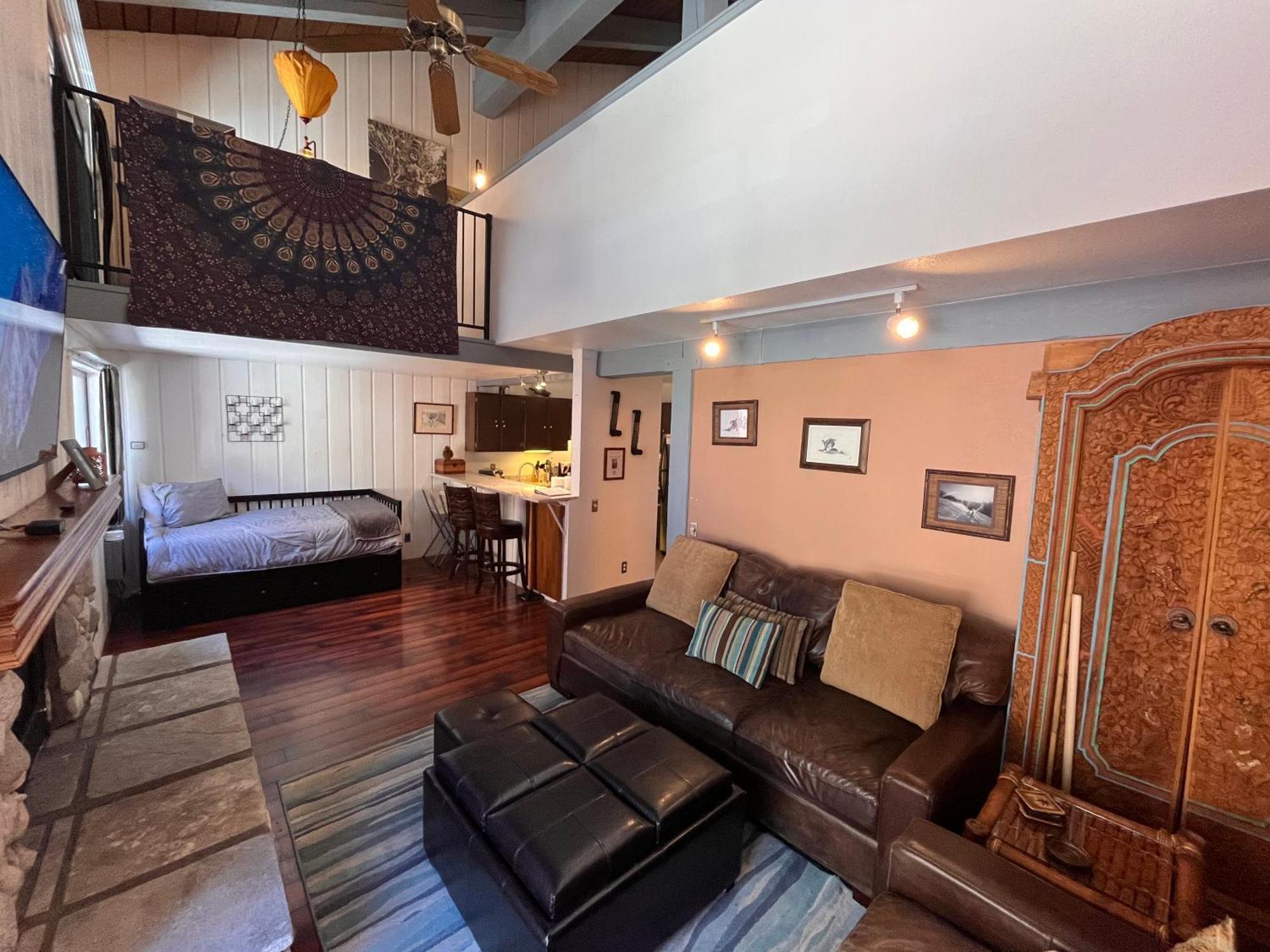 Cozy With Loft At Mammoth & Racquet Club, Hot Tub, Garage, 10 Min Walk To Lifts Apartment Mammoth Lakes